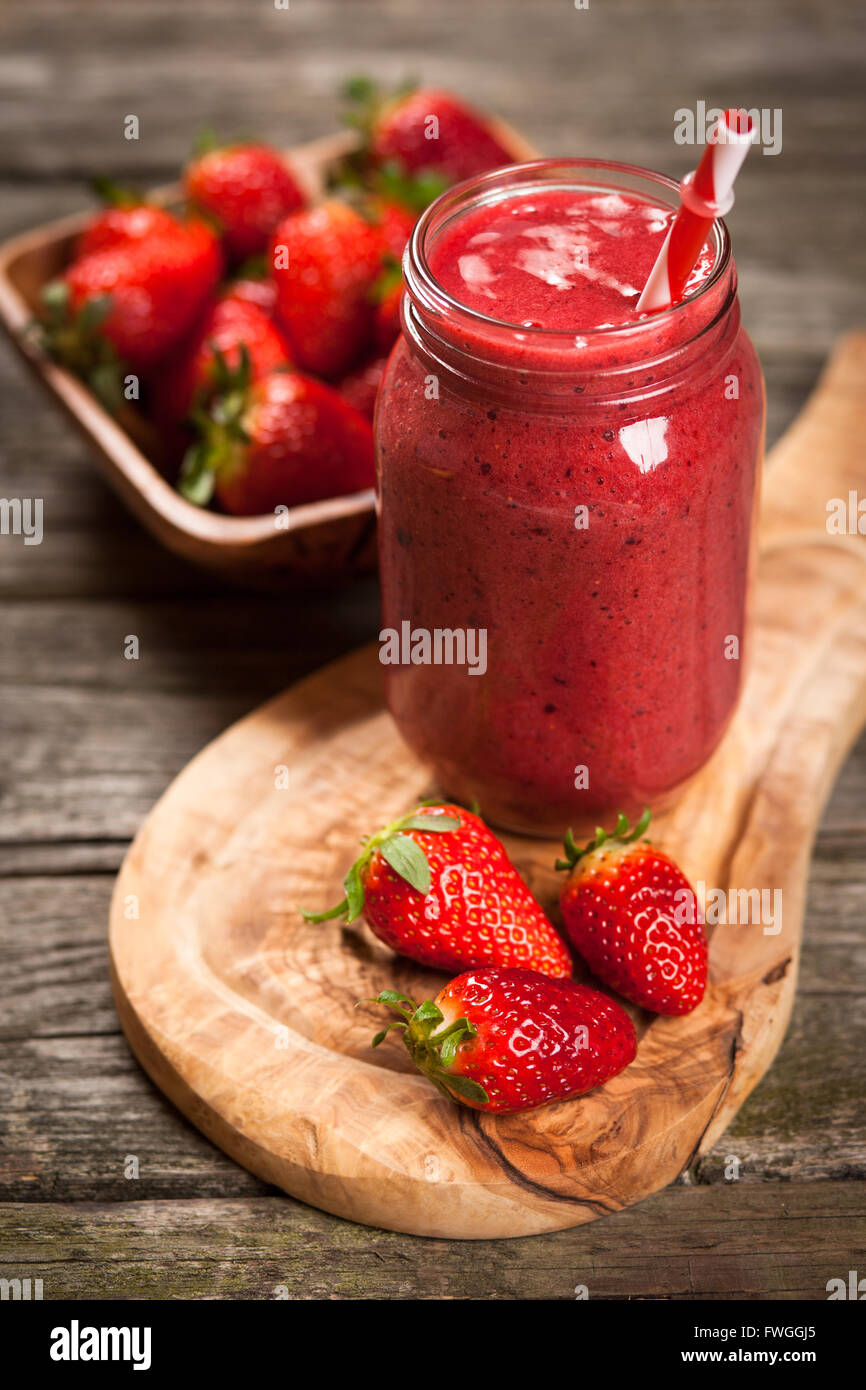 Smoothie aux fraises fraîches Banque D'Images