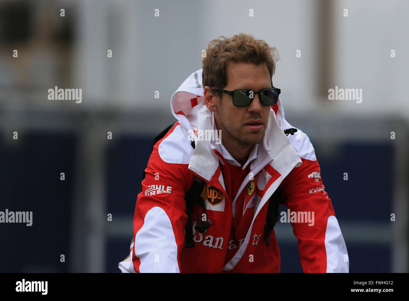 Circuit Gilles Villeneuve, Montréal, Canada. 12 Juin, 2016. Formula 1 Grand Prix du Canada, le jour de la course. Sebastian Vettel arrive à la piste : Action Crédit Plus Sport/Alamy Live News Banque D'Images