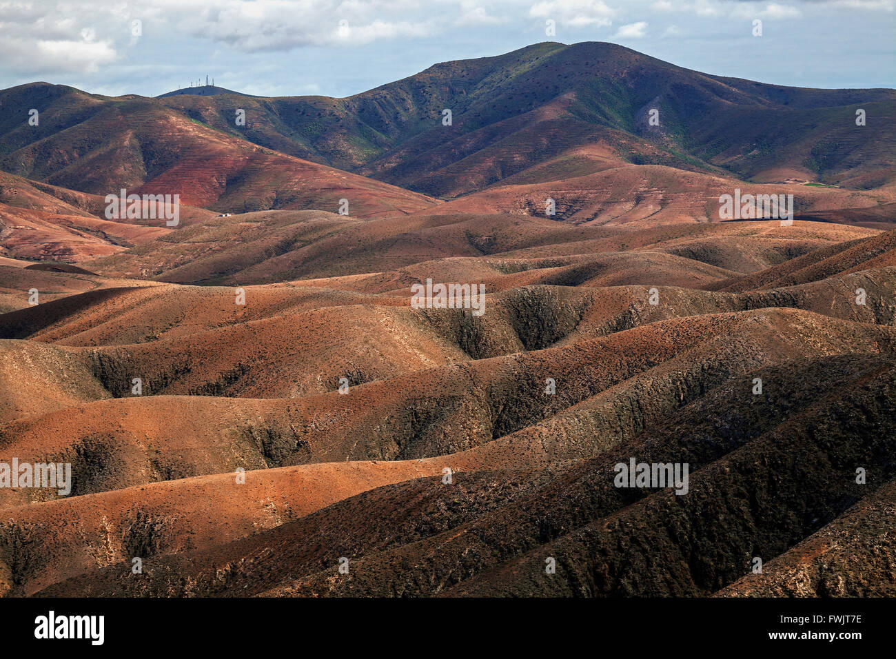 Vue depuis le Mirador de 339 Astronómico au nord, sur la montagnes stériles autour de Sotavento, Fuerteventura Banque D'Images