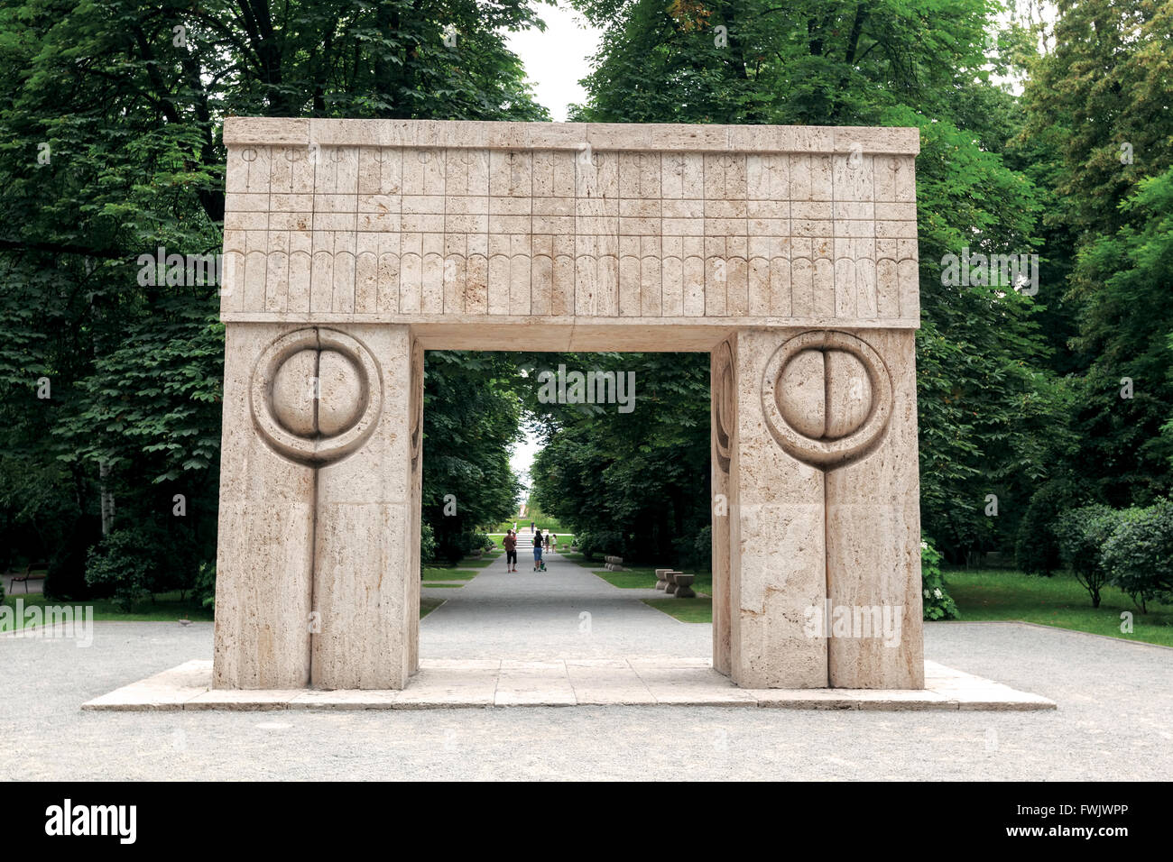 La Porte du baiser est l'une des Œuvres les plus importantes du sculpteur Constantin Brancusi, Roumanie Banque D'Images