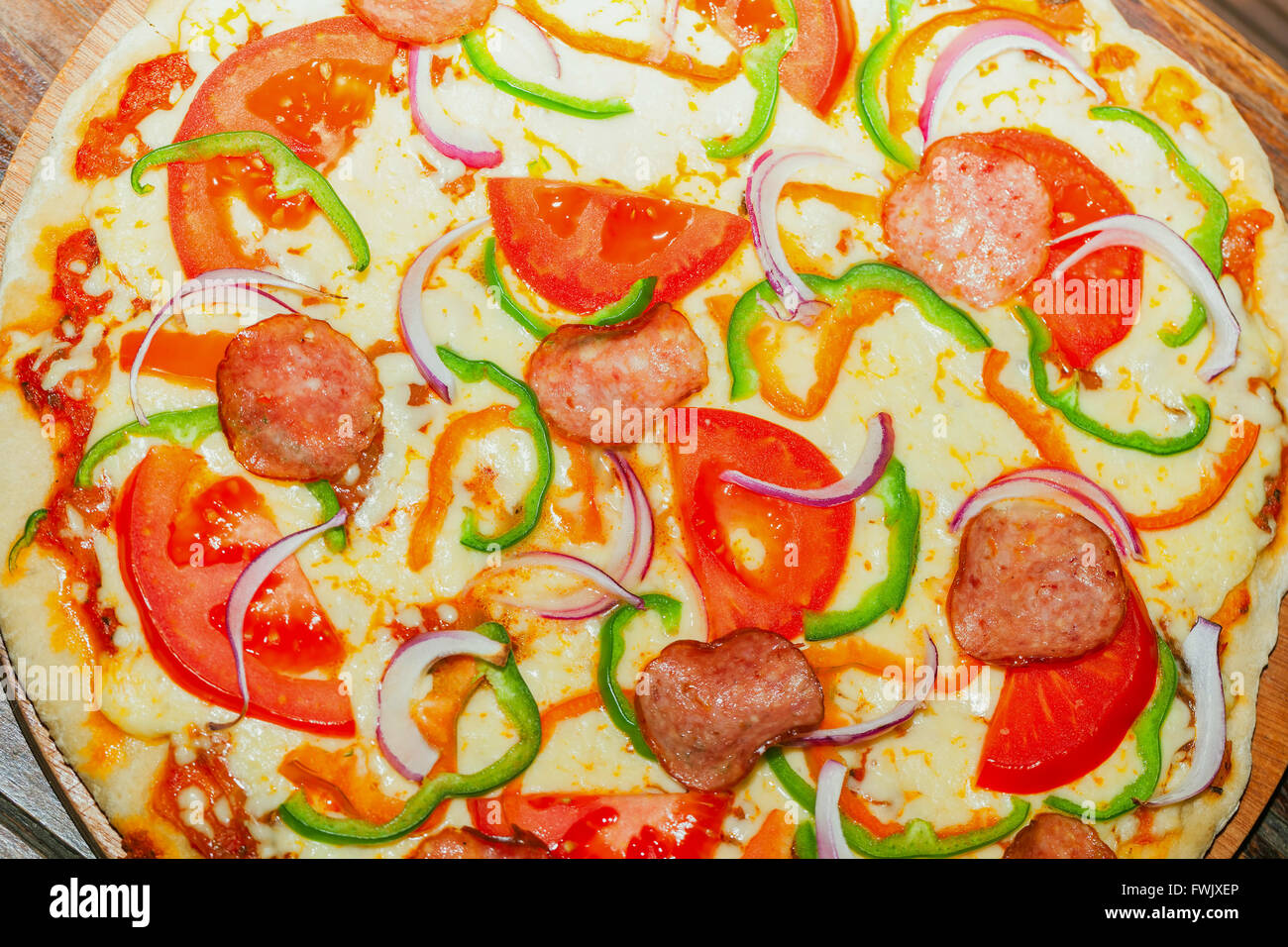 Pizza vient d'Italie, à partir de la cuisine napolitaine, mais est devenu populaire dans de nombreuses régions du monde Banque D'Images