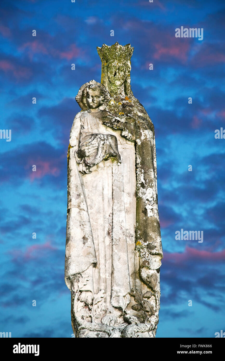 Notre dame de l'Elgano Statue, Rhondda Valley, Pays de Galles, Royaume-Uni Banque D'Images