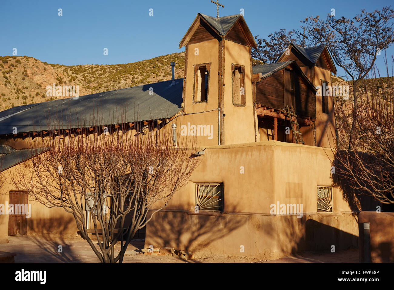El Santuario de Chimayó et Chimayo, New Mexico, USA Banque D'Images