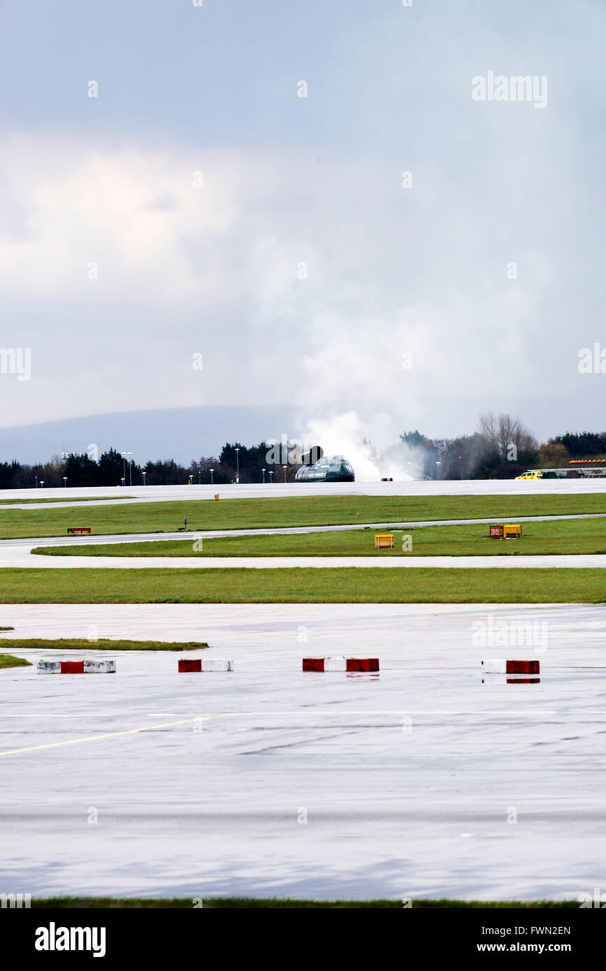 La formation incendie avec des maquettes à l'avion de l'Aéroport International de Manchester en Angleterre Royaume-Uni UK Banque D'Images
