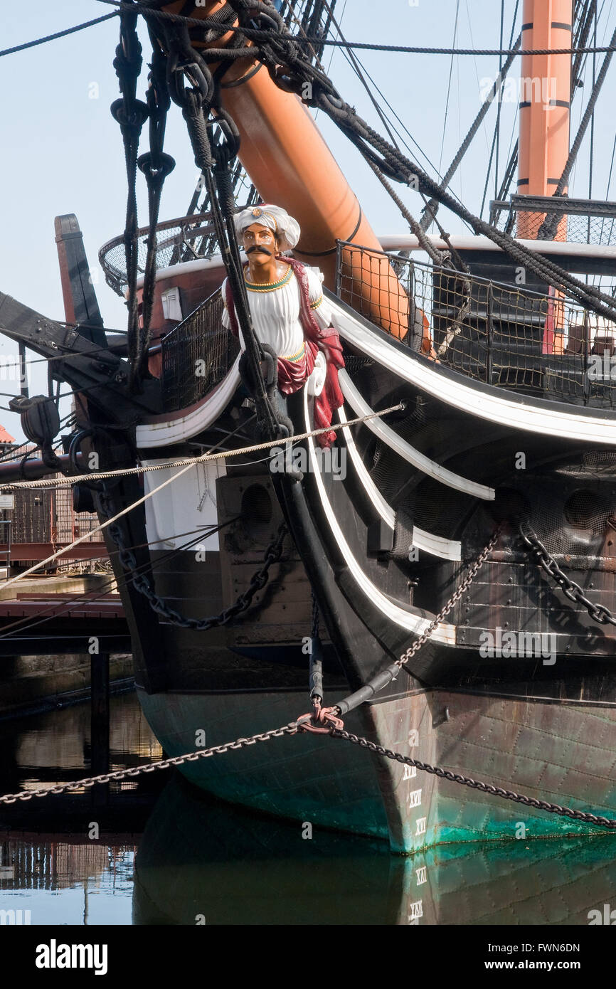 Figure de proue et d'arcs de l'HMS Trincomalee, Nelsonian, frégate de l'époque restauré et sur l'affichage à Hartlepool, Co Durham Banque D'Images