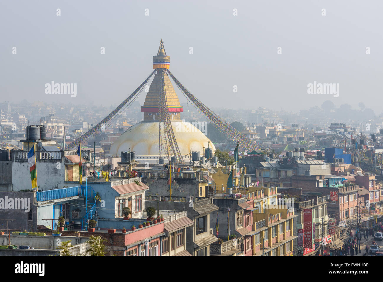 Stupa de Boudhanath, Site du patrimoine mondial de l'UNESCO vers décembre 2013 à Katmandou, Népal Banque D'Images