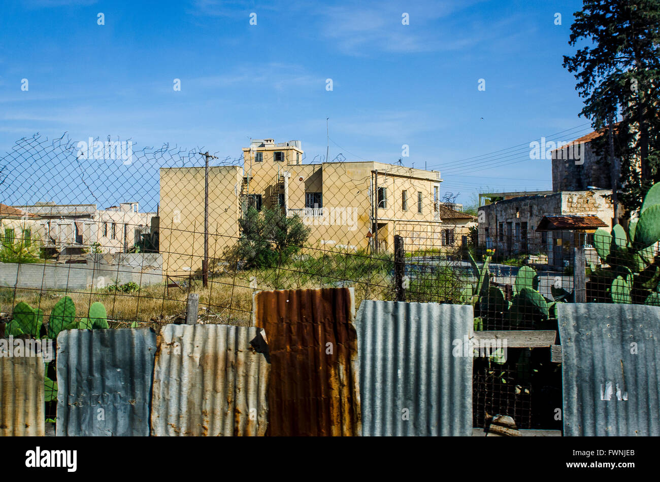 Bâtiments de Varosha, un quart de l'australe ville chypriote de Famagouste. Banque D'Images
