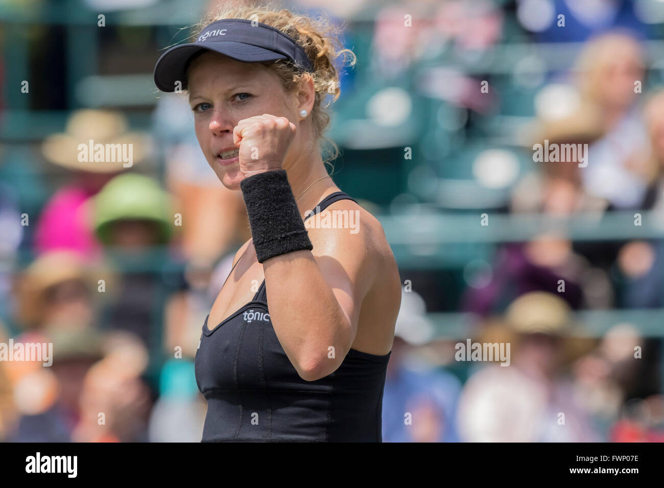 Charleston, SC, USA. 6ème apr 2016. Charleston, SC - Apr 06, 2016 : Les clés de Madison (USA) [8] joue contre Laura Siegemund (GER) au cours de la Volvo de s'ouvrir à la famille Tennis Center à Charleston, SC.Siegemund Touches bouleverse 7-6(3), 4-6, 4-6 et chefs de la série 3 à la société Volvo Car ouvert. Credit : csm/Alamy Live News Banque D'Images