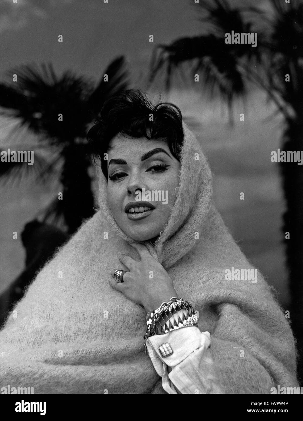 Die deutsche Schauspielerin Ulla Moritz, Deutschland 1950er Jahre. L'actrice allemande Ulla Moritz, l'Allemagne des années 1950. Banque D'Images