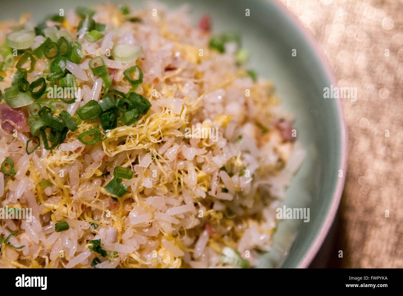 Riz frit cantonais servi au Shang Palace Shangri-la Hotel Paris France Banque D'Images