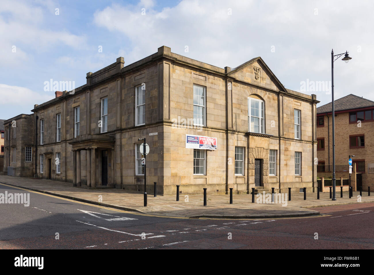 Le bâtiment historique du peu de Bolton l'hôtel de ville, construit en 1826, sur la rue George Street, Bolton. Banque D'Images