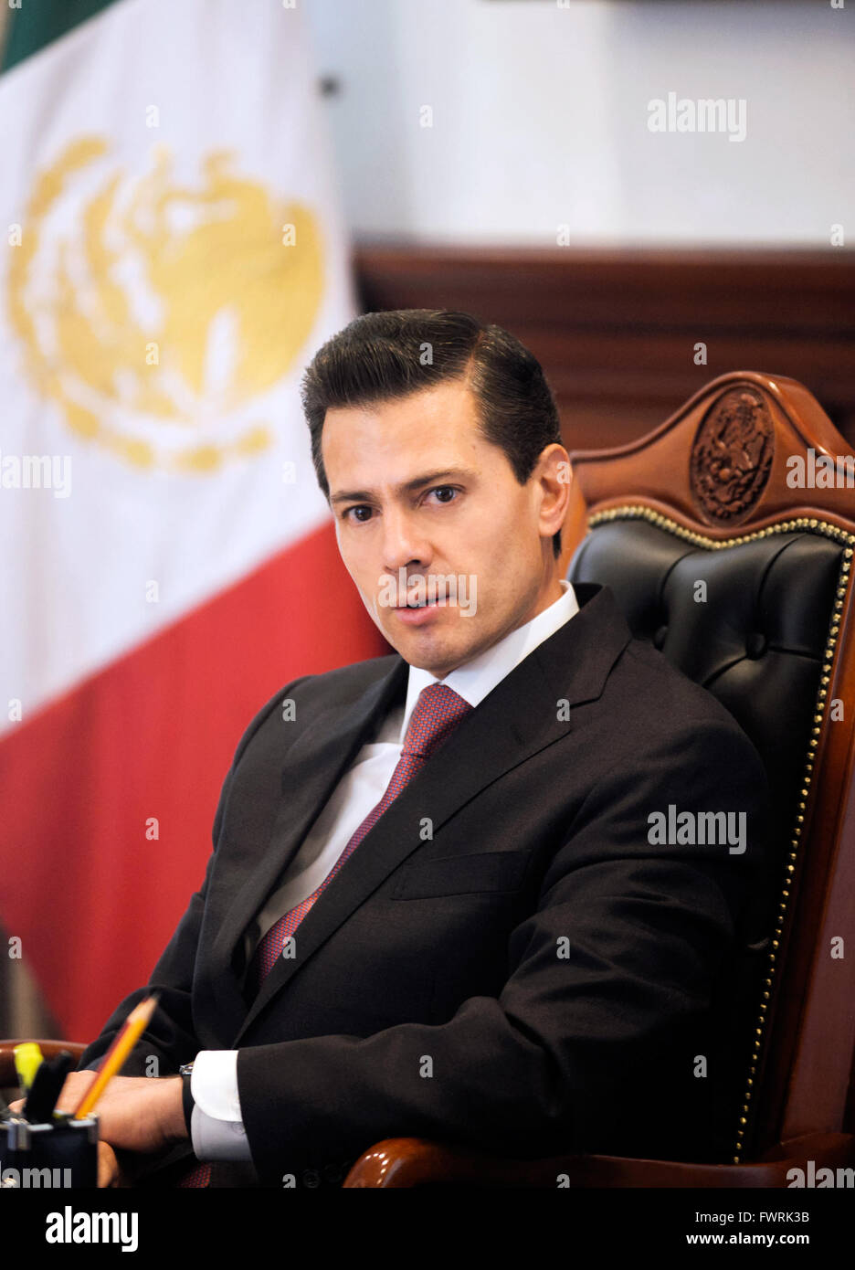 Le Président mexicain Enrique Pena Nieto lors d'une réunion du cabinet au Palais National, le 6 avril 2016 à Mexico, Mexique. Banque D'Images