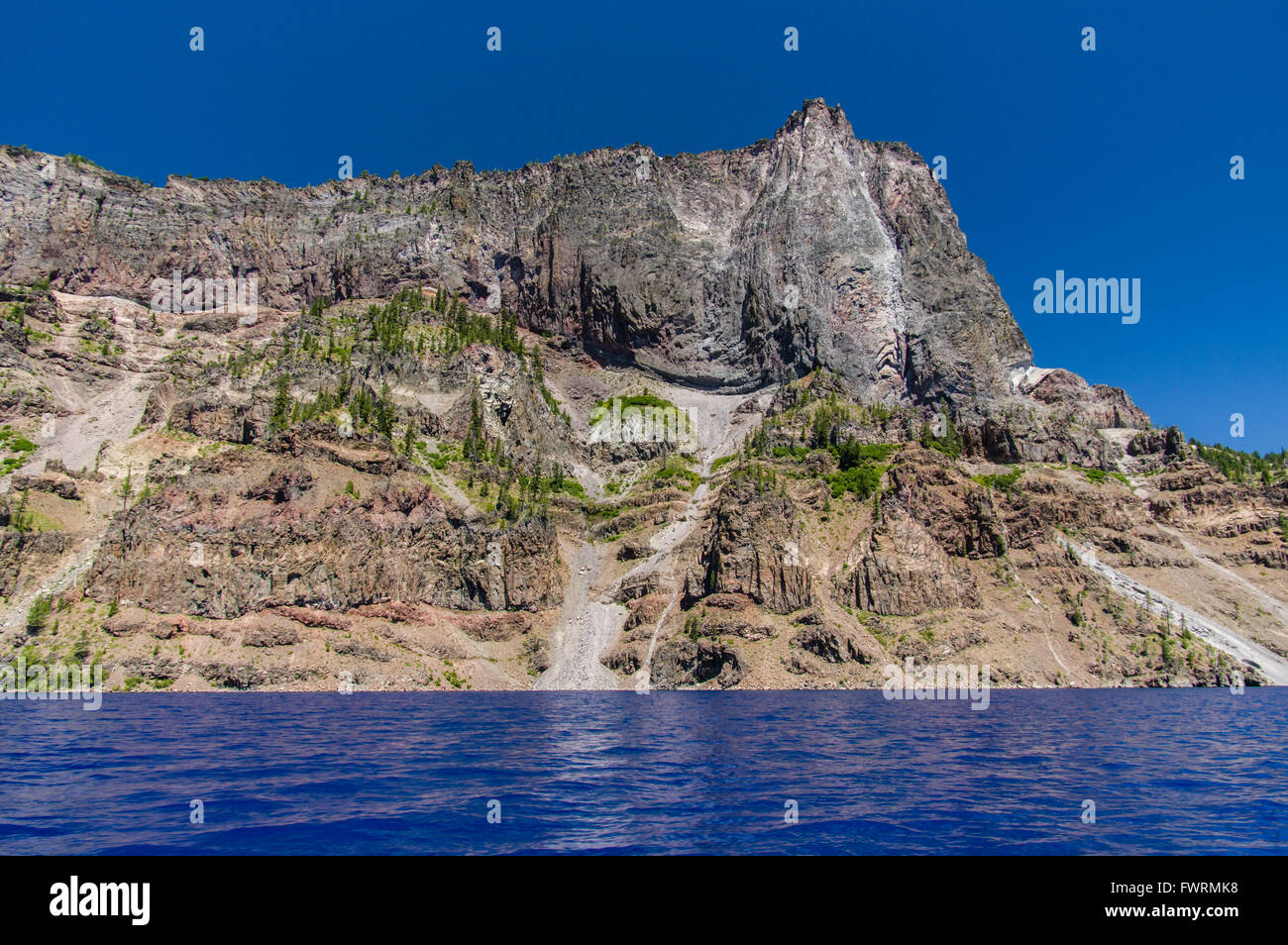 Vue de l'intérieur du cratère du volcan. Crater Lake National Park, Oregon Banque D'Images