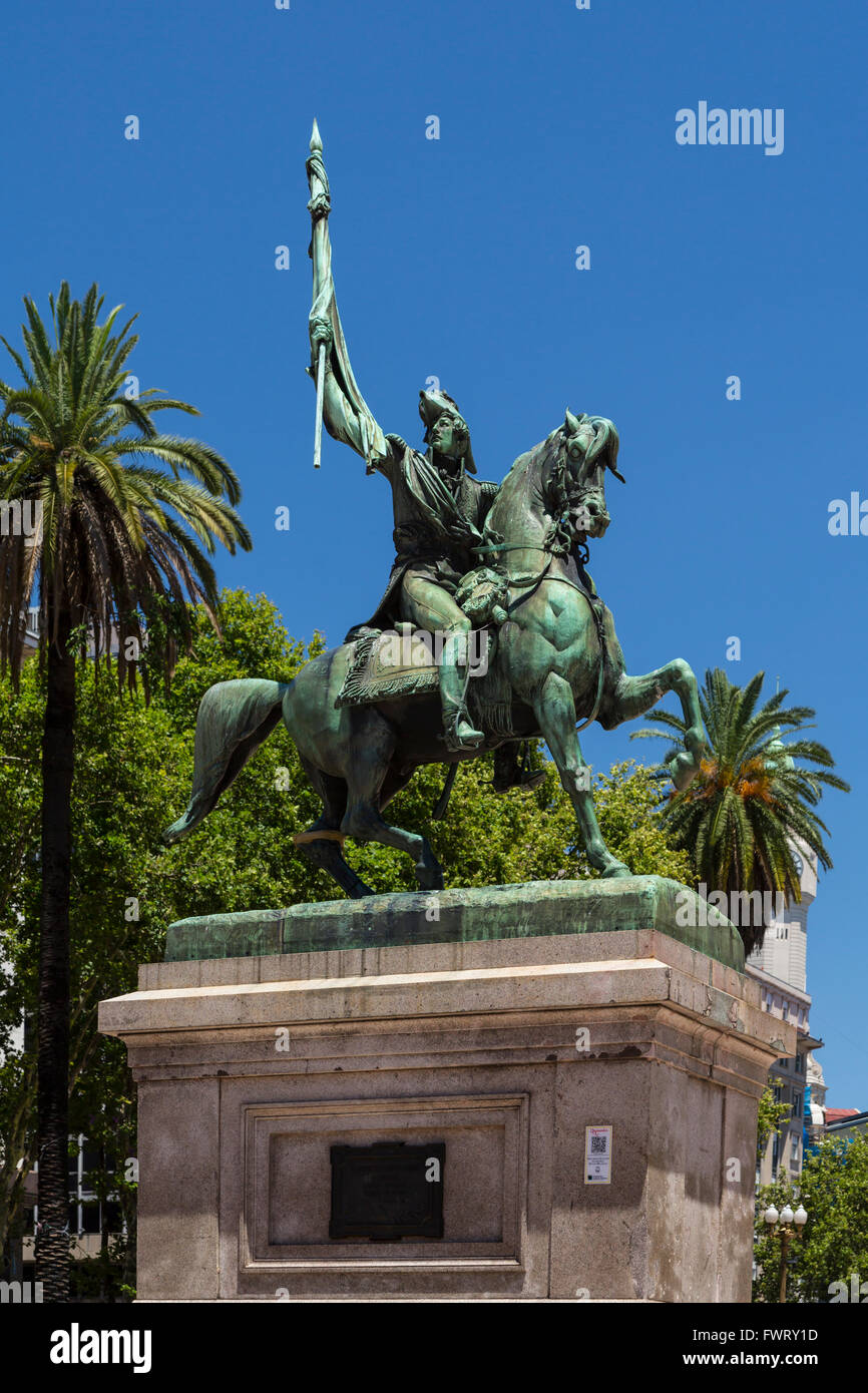 Monument du général Manuel Belgrano à Plaza de Mayo, Buenos Aires, Argentine, Amérique du Sud. Banque D'Images