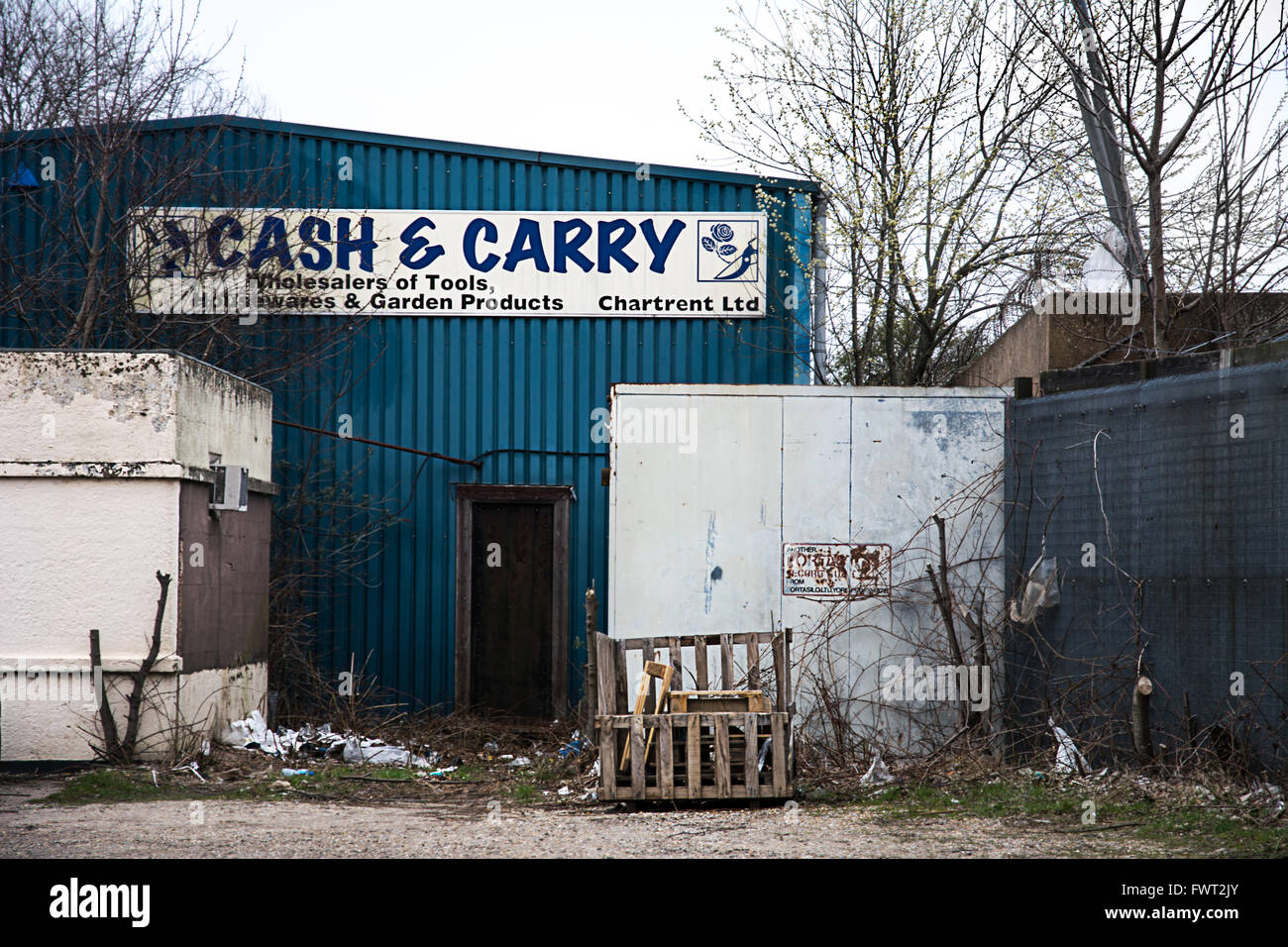 Argent et bagages abandonnés Banque D'Images