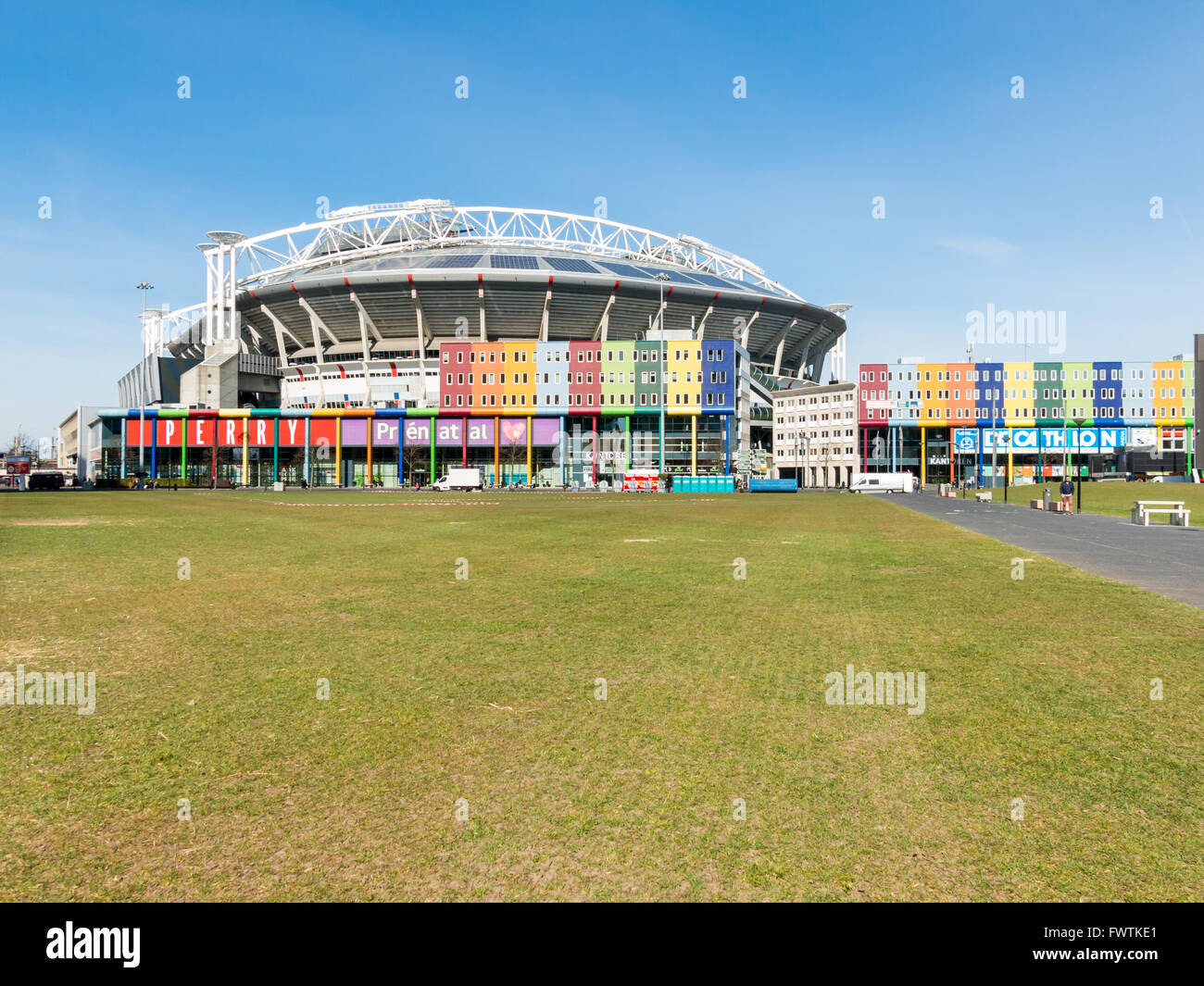 Arena et dans les boutiques du quartier de Zuidoost, Amsterdam, Pays-Bas Banque D'Images