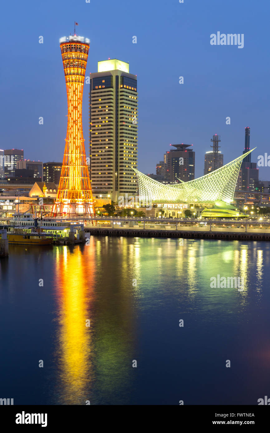 Skyline et le port de Kobe Tower du Kansai au Japon Banque D'Images
