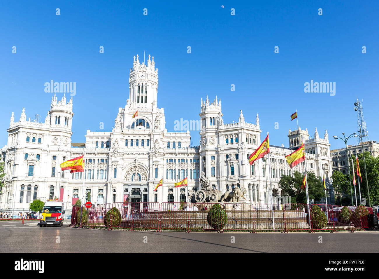 Plaza de la Cibeles (Cybele's Square) - Bureau de poste Central (Palacio de Comunicaciones), Madrid, Espagne. Banque D'Images