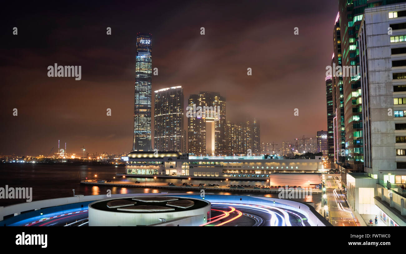 La nouvelle ville de Kowloon et de Hong Kong, le plus haut bâtiment de l'International commerce center ICC, Hong Kong, Chine. Banque D'Images