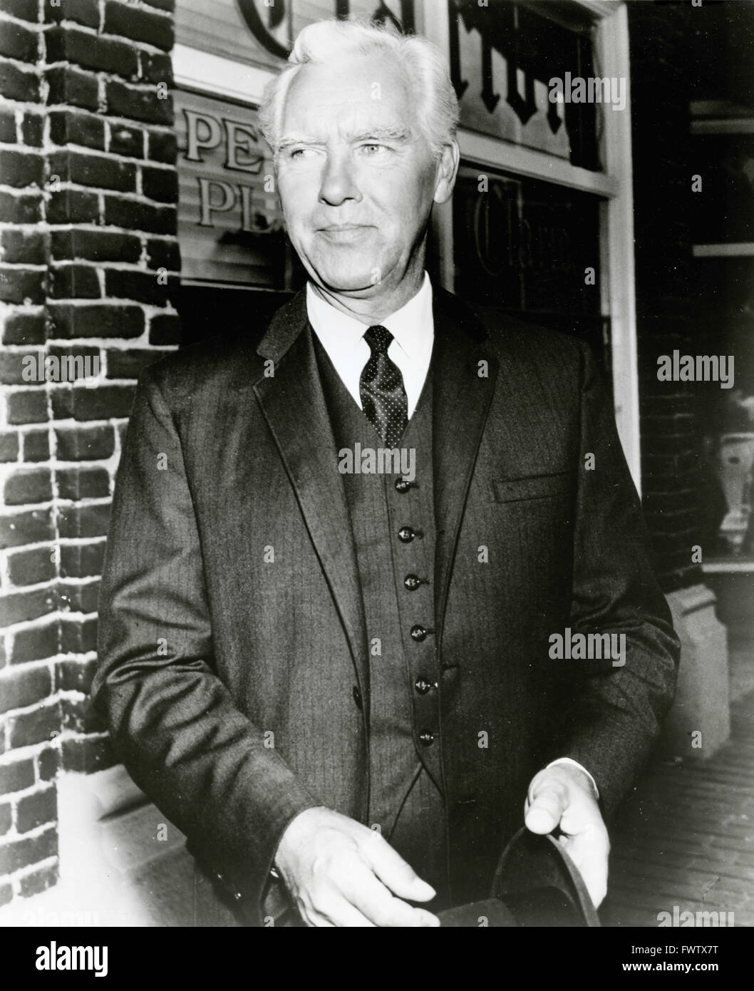 Warner Anderson comme Matthew Swain dans Peyton Place, USA 1964 Banque D'Images