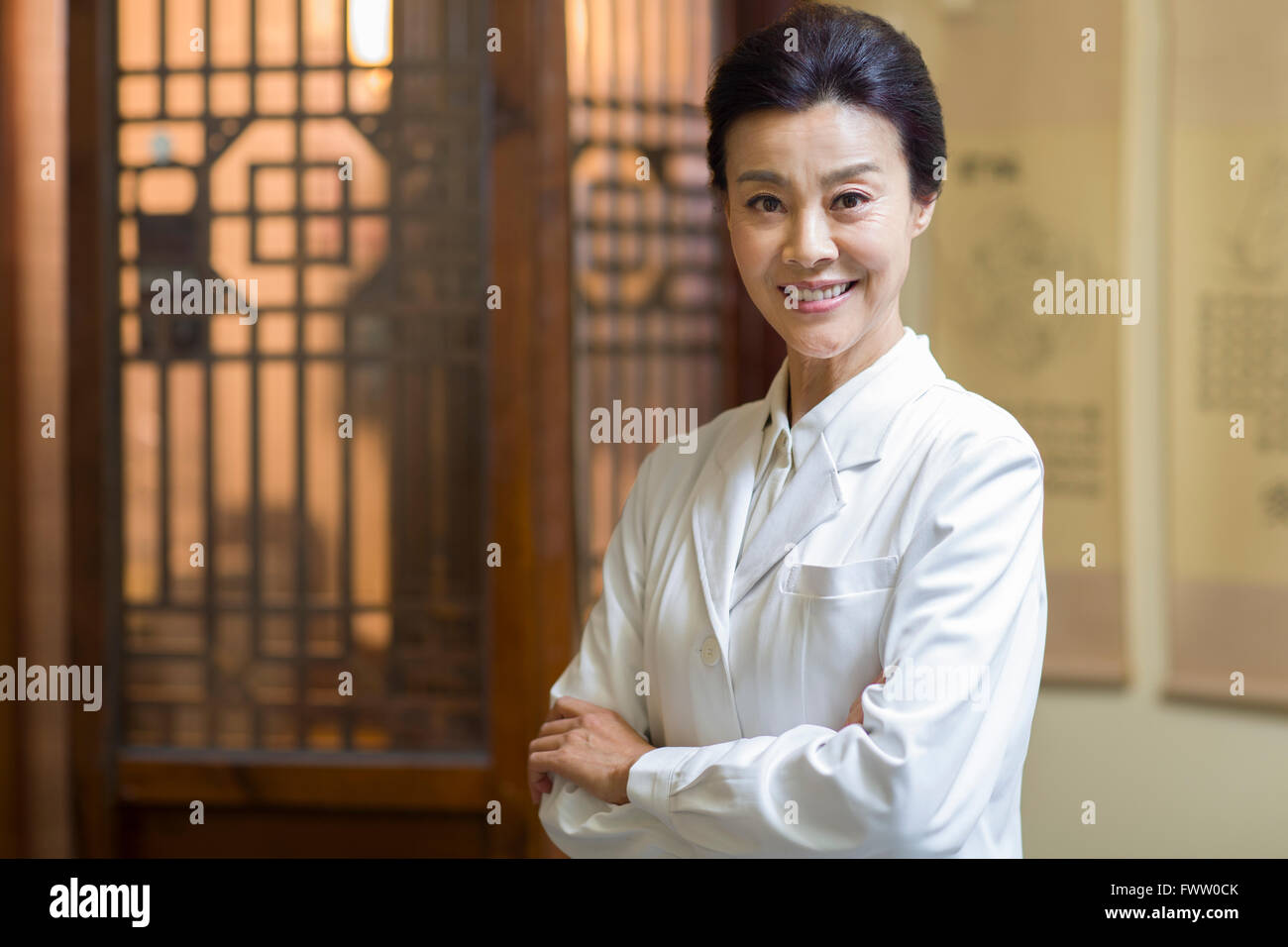 Portrait de femme médecin chinoise Banque D'Images