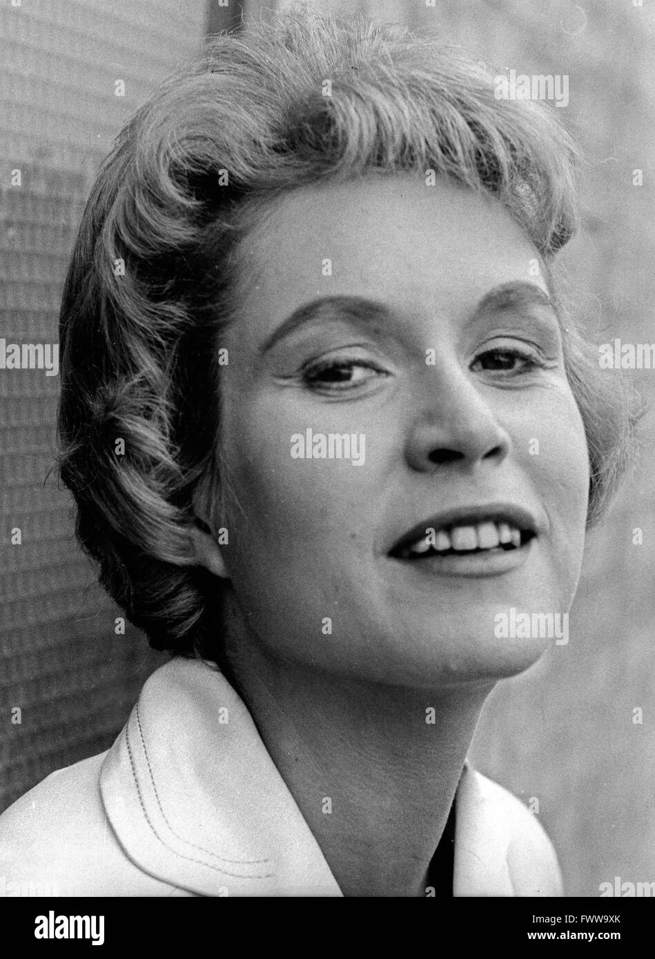 Deutsche Schauspielerin Heliane Bei, Deutschland 1950er Jahre. L'actrice allemande Heliane Bei, l'Allemagne des années 1950. Banque D'Images