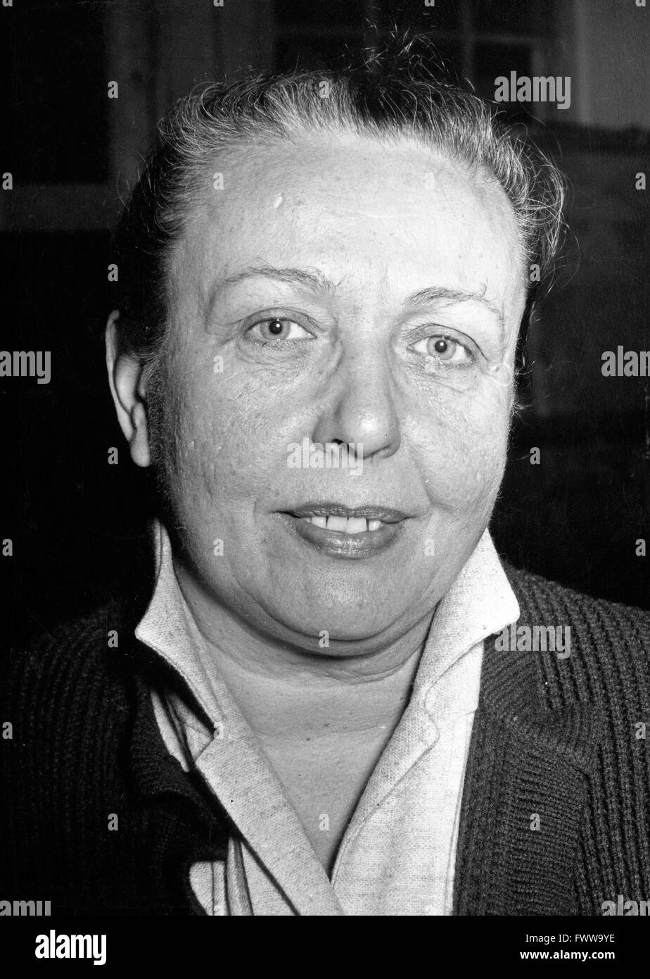 Deutsche Schauspielerin und Katharina Synchronsprecherin Brauren, 1950er Jahre Deutschland. L'allemand (doublage) Brauren actrice Katharina, l'Allemagne des années 1950. Banque D'Images