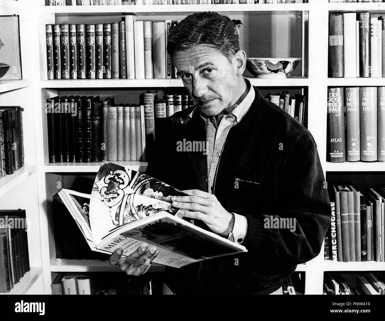 Deutscher und Musiker Kapellmeister Heinz Hofmann, Deutschland 1950er Jahre. Musicien et compositeur allemand Heinz Hofmann, de l'Allemagne des années 1950. Banque D'Images