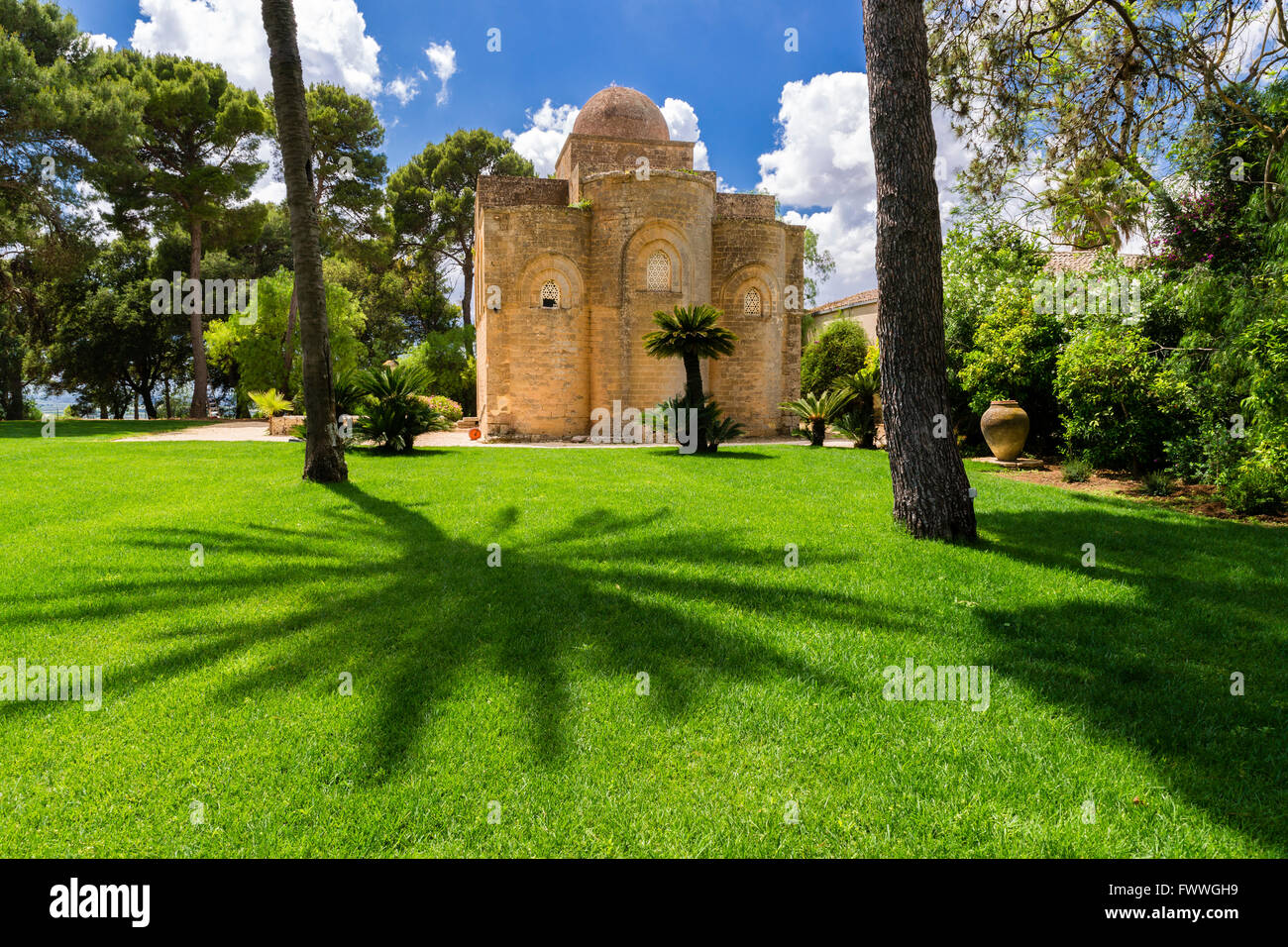 Croix Byzantine église Santissima Trinita-di Delia ou SS. Trinità di Delia, Castelvetrano, province de Trapani, Sicile Banque D'Images