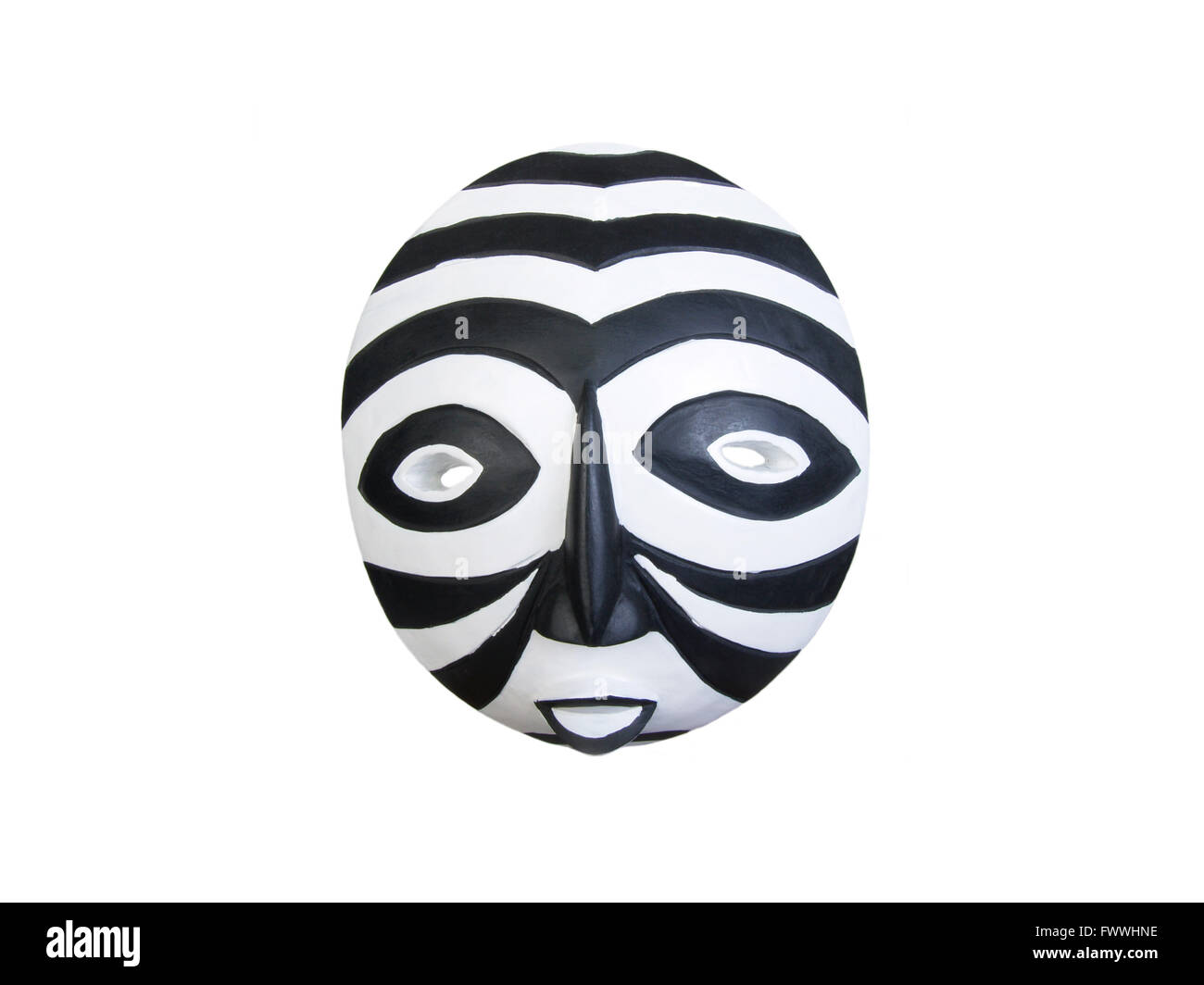 Masque africain du Ghana avec bandes noir et blanc Banque D'Images
