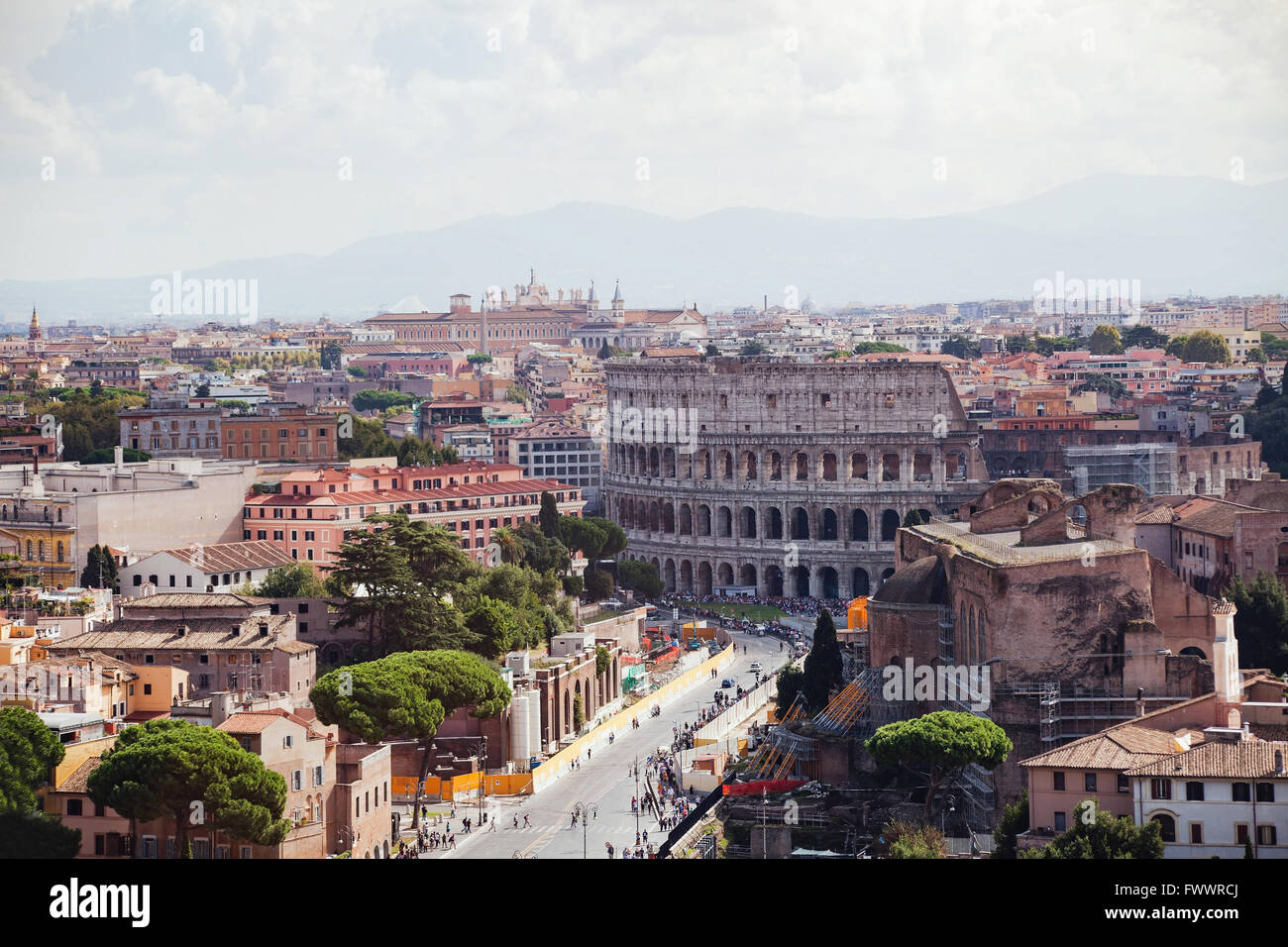 Coliseum et vue panoramique de Rome, Italie Banque D'Images