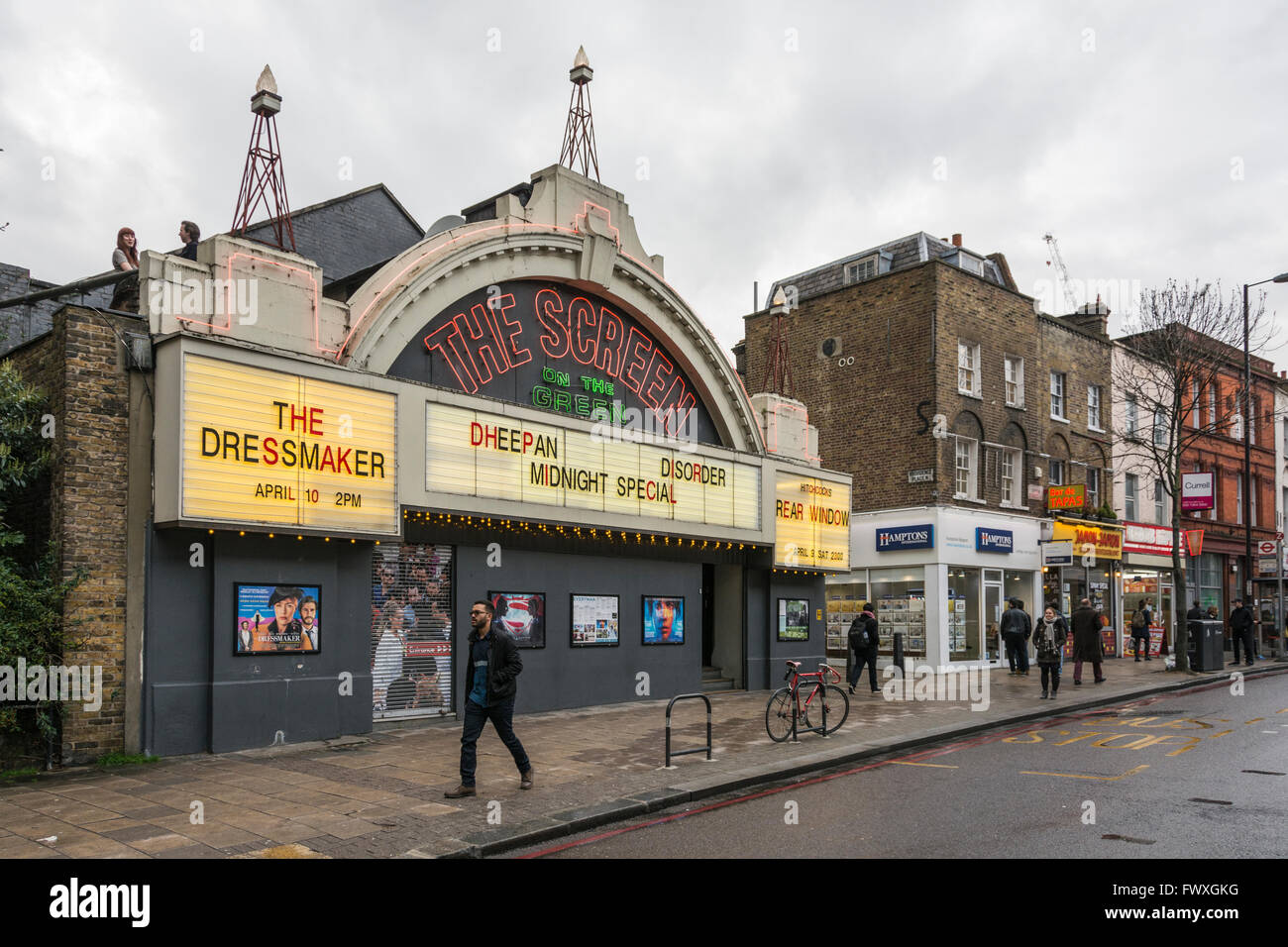 Extérieur de l'écran sur le cinéma vert sur Upper Street, Islington, Londres, Angleterre, Royaume-Uni Banque D'Images