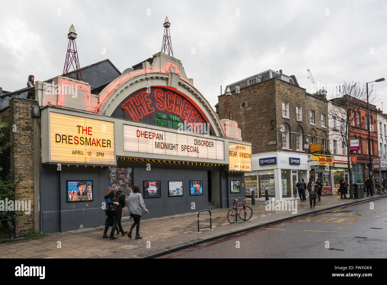 Extérieur de l'écran sur le cinéma vert sur Upper Street, Islington, Londres, Angleterre, Royaume-Uni Banque D'Images