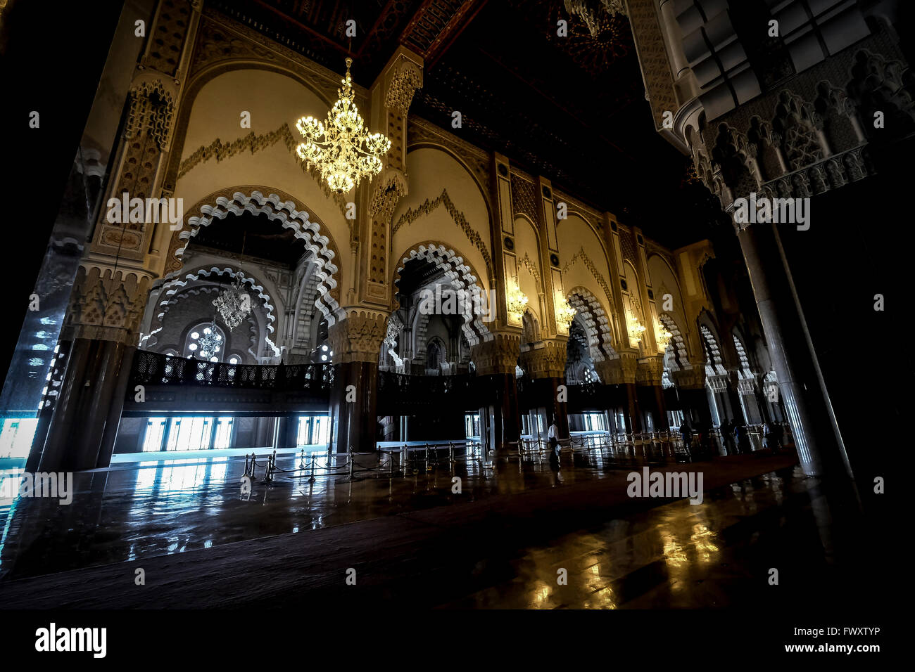 Intérieur de la mosquée de Koutoubia, Marrakech, Maroc Banque D'Images