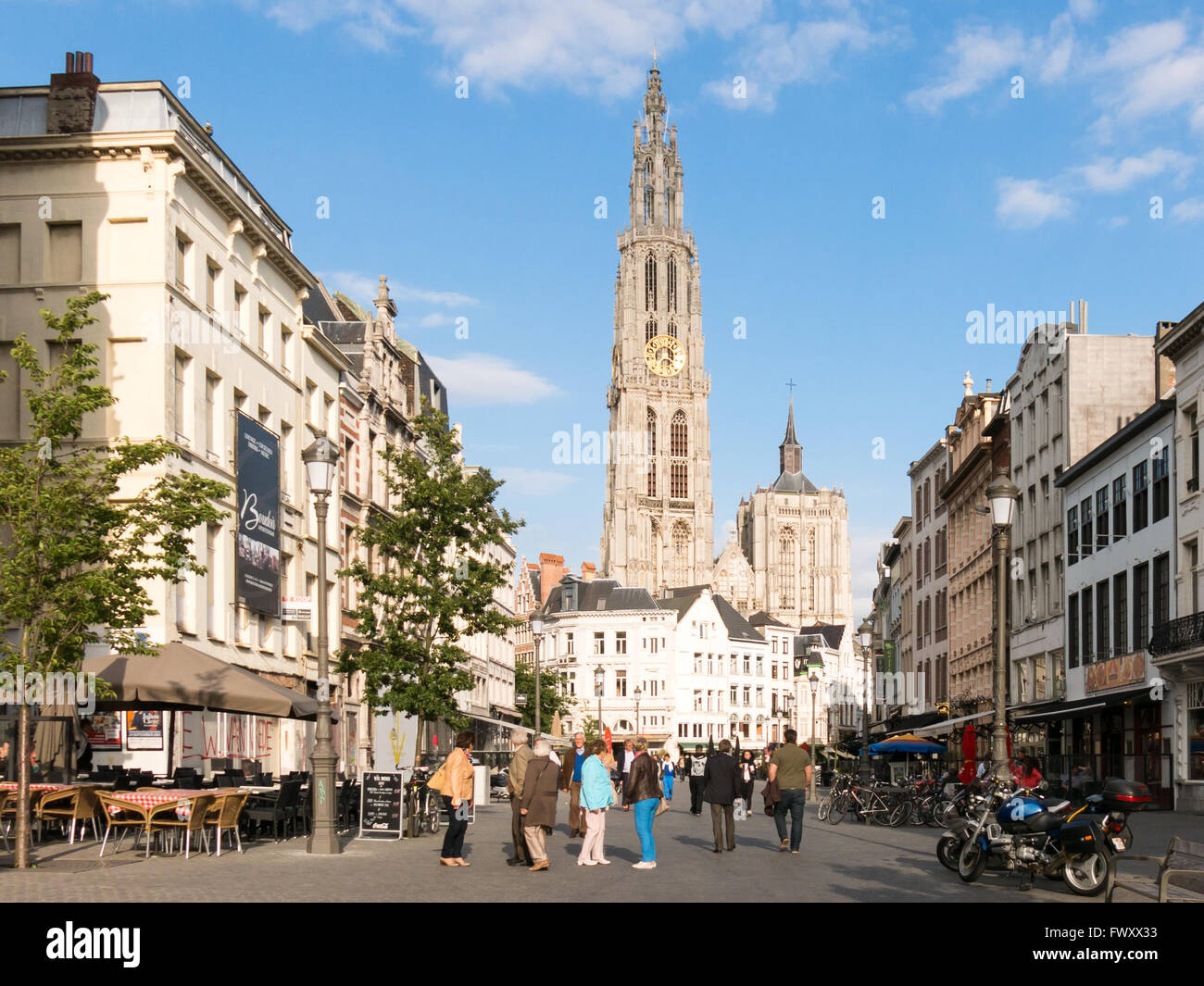 Hansahuis, bâtiment rue Suikerrui et cathédrale de Notre Dame d'Anvers, Flandre orientale, Belgique Banque D'Images