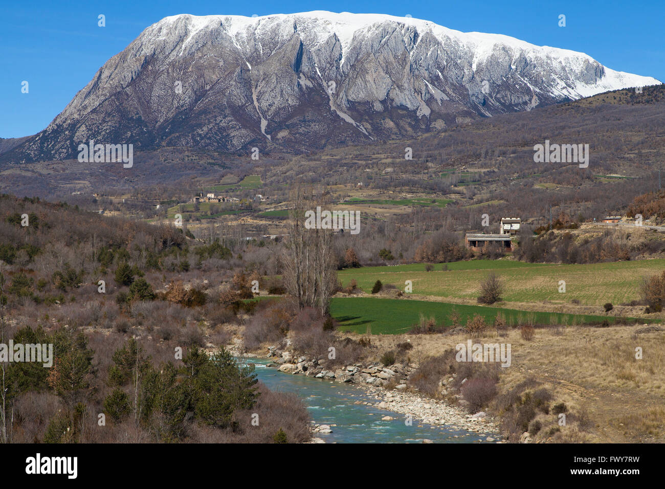 Mont Turbon, dans les Pyrénées aragonaises, l'Espagne. Banque D'Images
