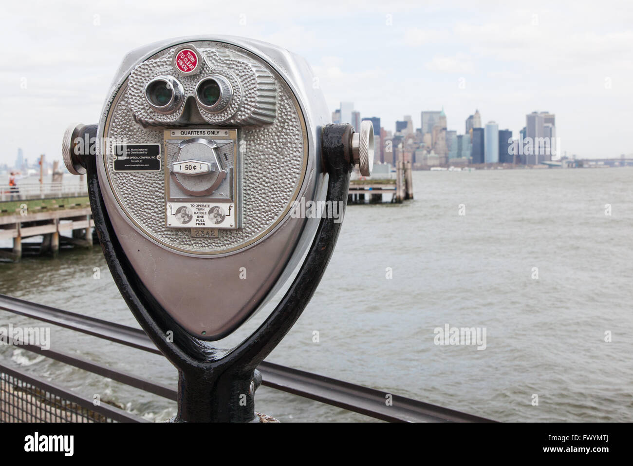 Jumelles à monnayeur, Liberty Island, New York, États-Unis d'Amérique. Banque D'Images