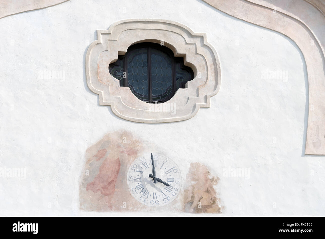 Réveil à SS Philip Jacob église paroissiale à Cortina d'Ampezzo Banque D'Images