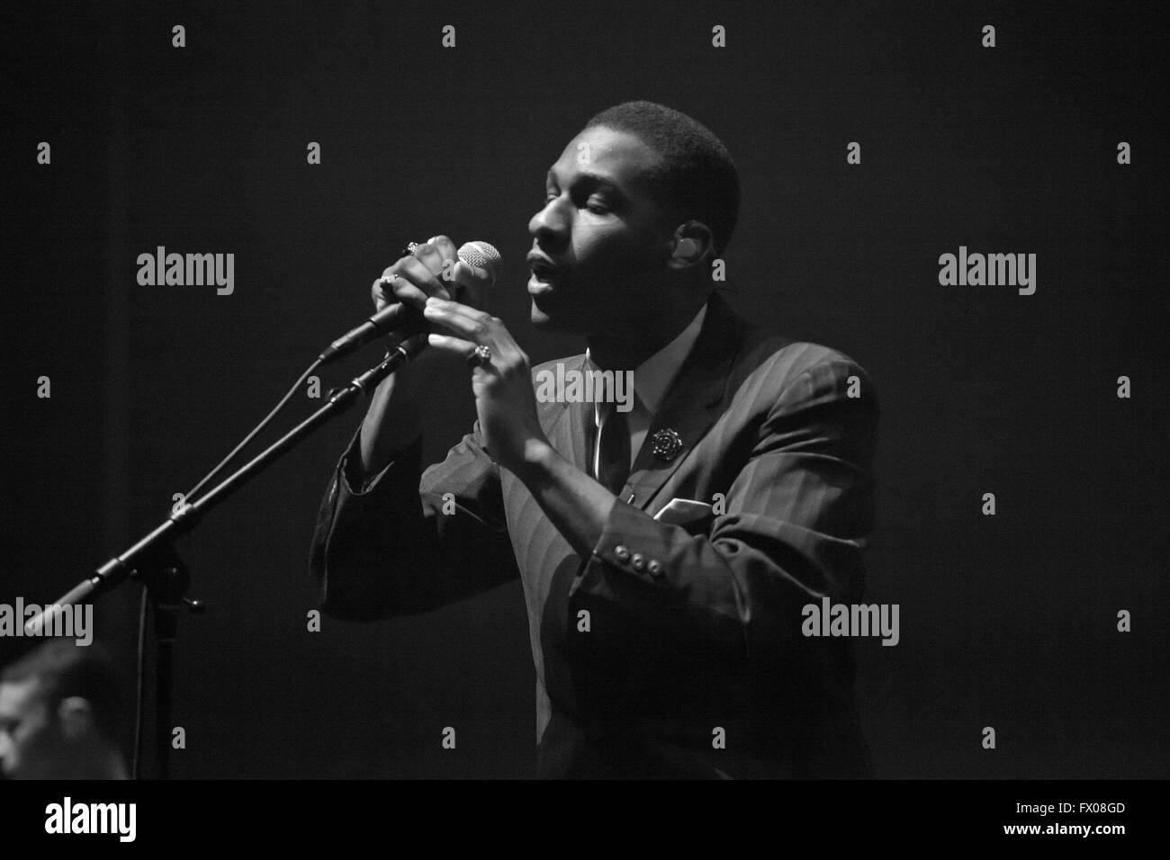 Londres, Royaume-Uni. Le 08 Avr, 2016. Leon des ponts à Brixton Academy, 8e avril 2016 Crédit : Stephen Berkeley-White/Alamy Live News Banque D'Images
