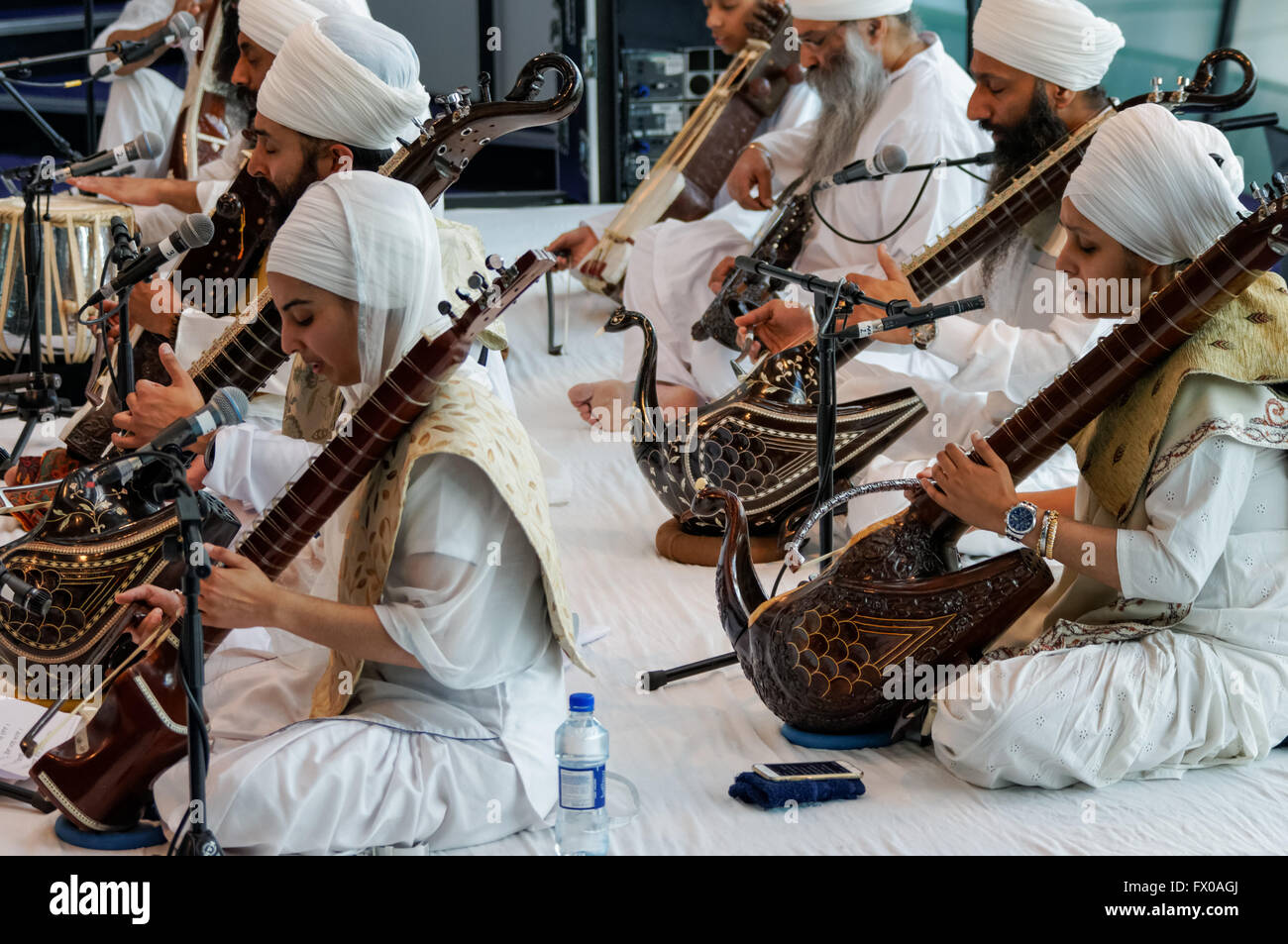 Fête du Vaisakhi (le nouvel an sikh) à Londres, Angleterre Royaume-Uni Banque D'Images