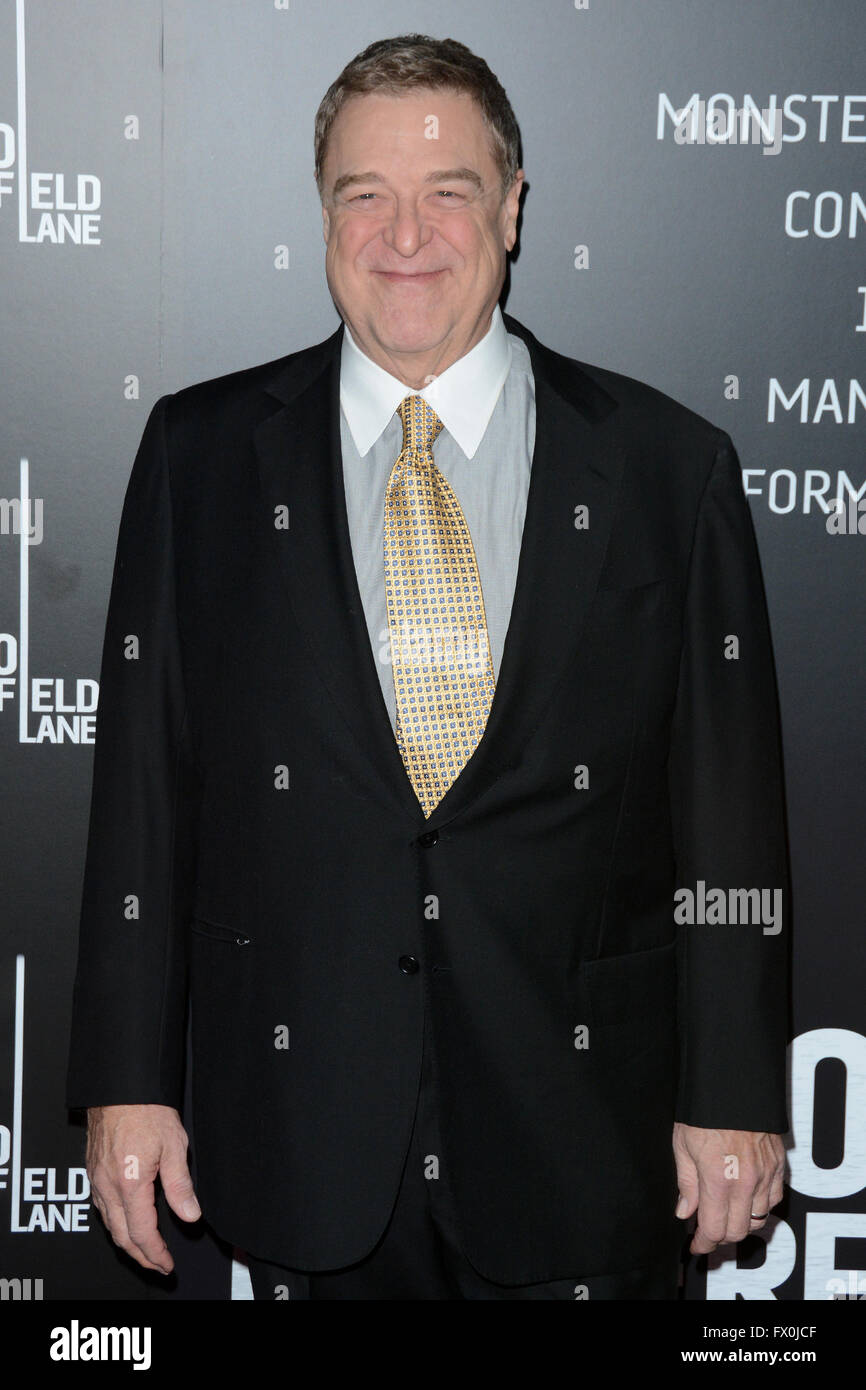 Première mondiale de New York '10 Cloverfield Lane' dans l'AMC Loews Lincoln Square 13 theatre - Arrivées avec : John Goodman Où : New York, New York, United States Quand : 08 Mars 2016 Banque D'Images