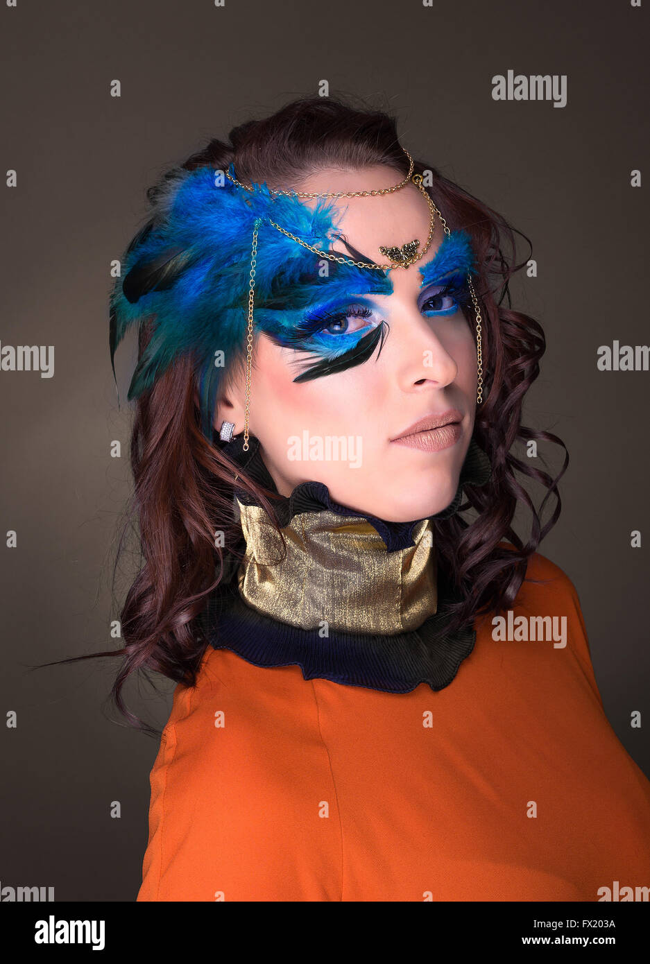 Beau beauté couleur coloré couleurs couleur coloré Couleurs Maquillage créatif créatif couverture détail visage femelle de cheveux fantaisie Banque D'Images