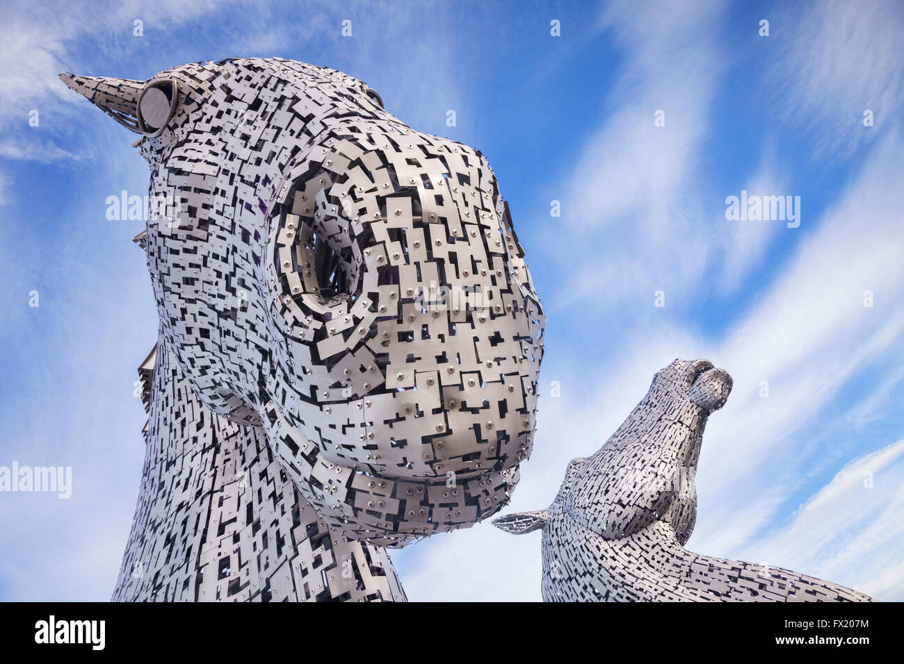 'Le' Kelpies par Andy Scott dans l'Hélix Park, Falkirk, Ecosse. Banque D'Images