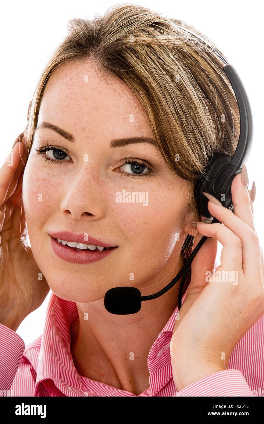 D ou le marketing jeune femme à l'aide d'un casque contre isolé sur fond blanc Banque D'Images