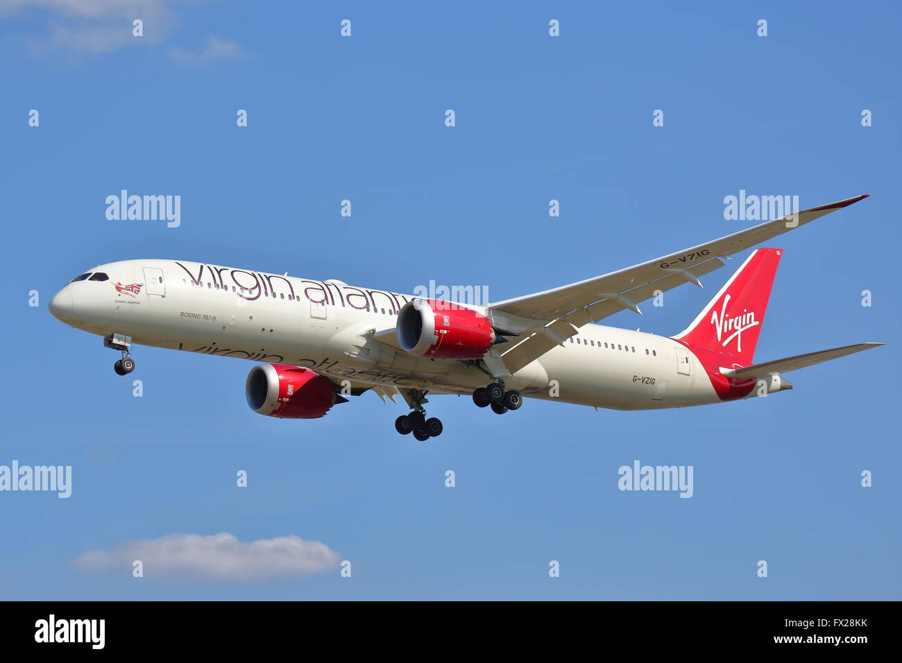 Virgin Atlantic Boeing 787-9 Dreamliner VZIG G-arrivant à l'aéroport Heathrow de Londres, UK Banque D'Images