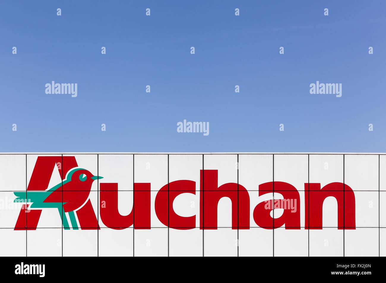 Auchan supermarket Banque de photographies et d’images à haute ...