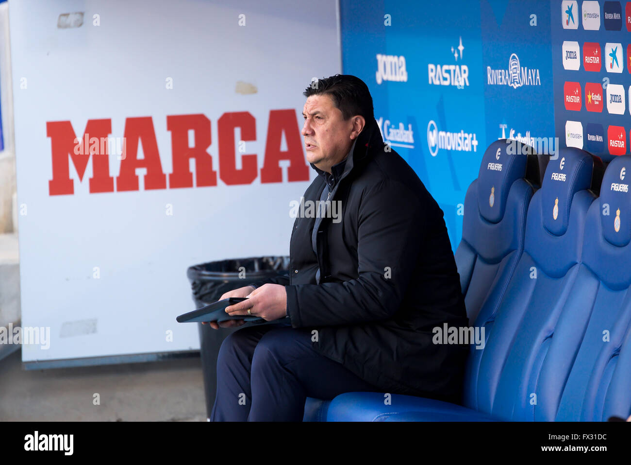 Barcelone, Espagne. Le 9 avril, 2016. L'allemand "El Mono" Burgos, l'entraîneur adjoint, au match de la Liga entre l'Espanyol et de l'Atlético de Madrid au stade de Powerade, le 9 avril 2016 à Barcelonal, Espagne. Crédit : Christian Bertrand/Alamy Live News Banque D'Images