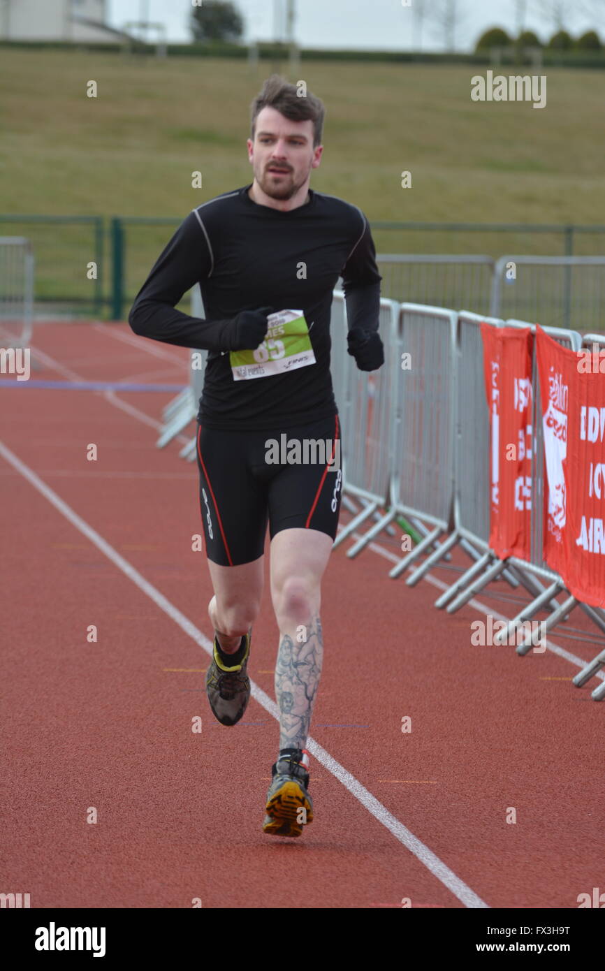 West Lancashire Printemps Triathlon à Edge Hill University 10/04/2016 West Lancashire photos Triathlon de printemps peut être trouvé Banque D'Images