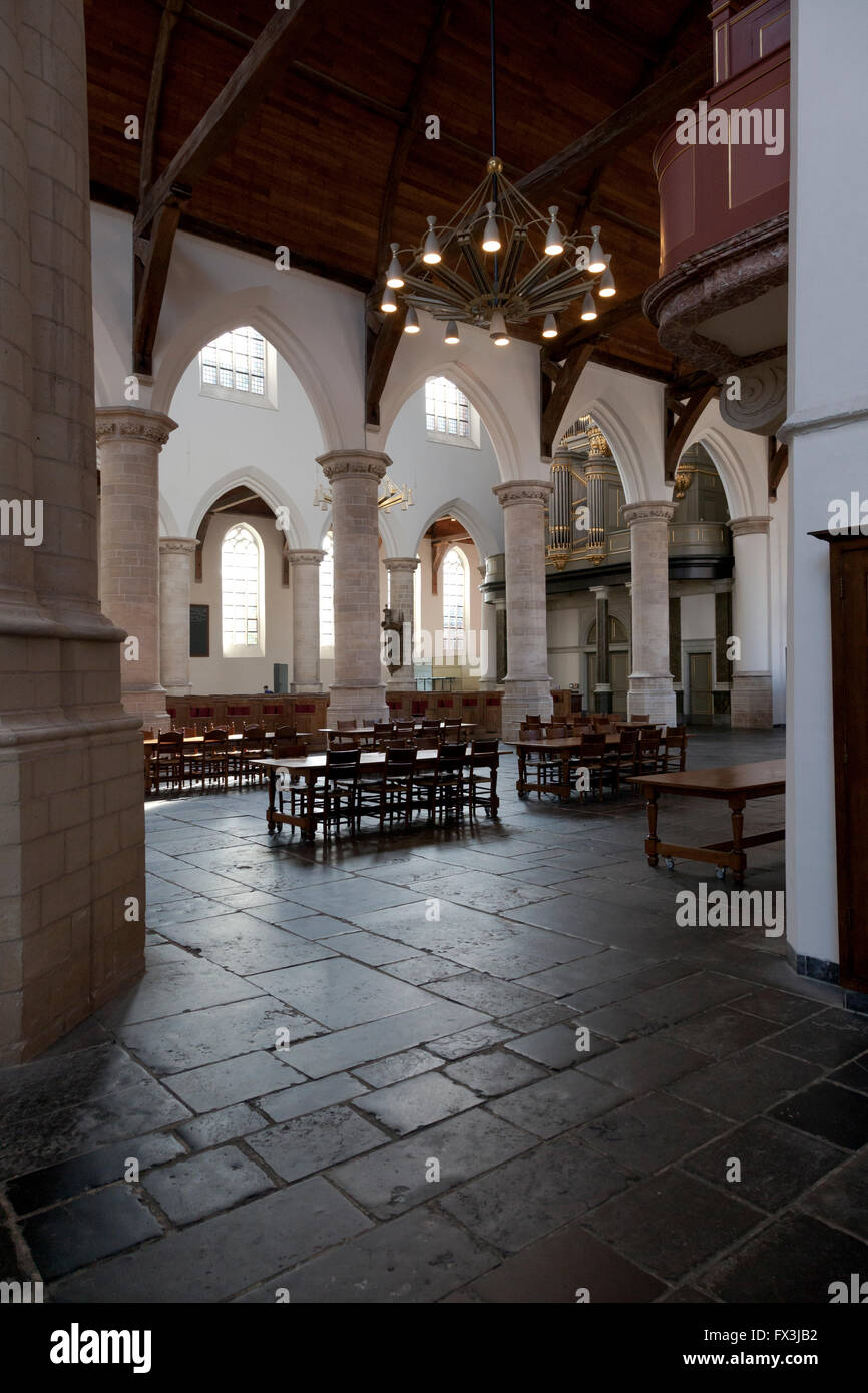 L'intérieur de la vieille église de Delft, Pays-Bas Banque D'Images