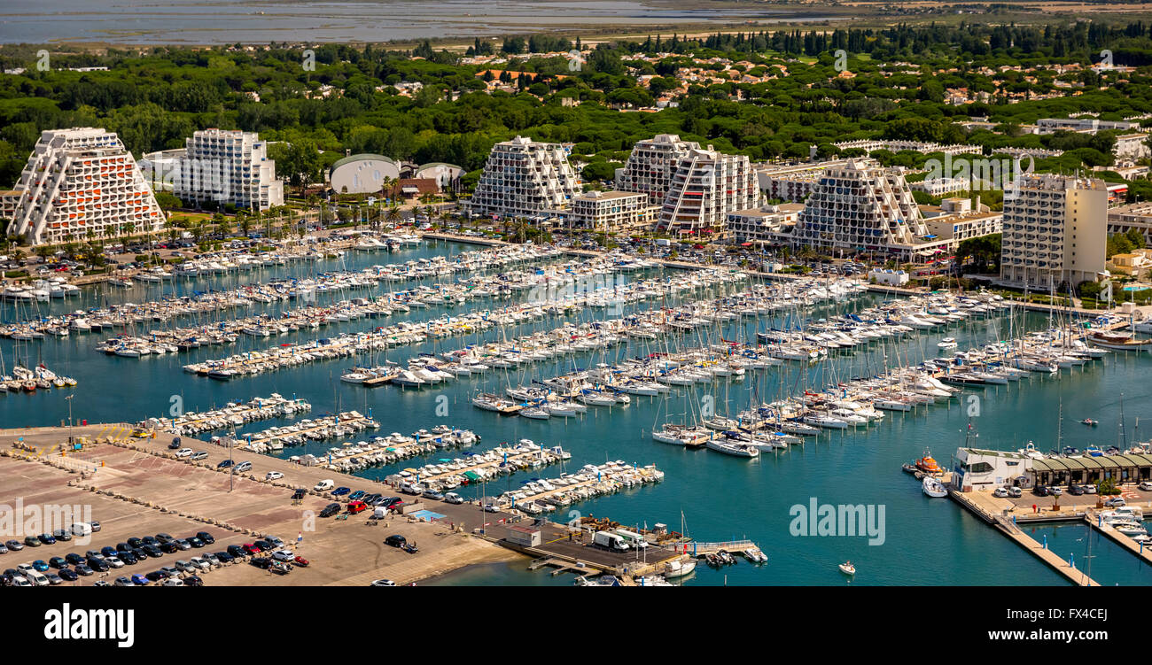 Vue aérienne, Marina de LaGrandeMotte, port de plaisance de LaGrande
